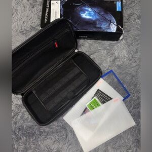 Nintendo switch 2 Black Hard Zip Electronics Case with Organizer & screens NWT